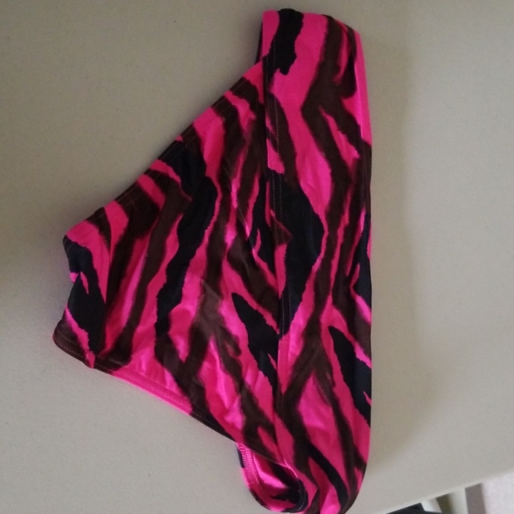 Bathing suit - Picture 2 of 5